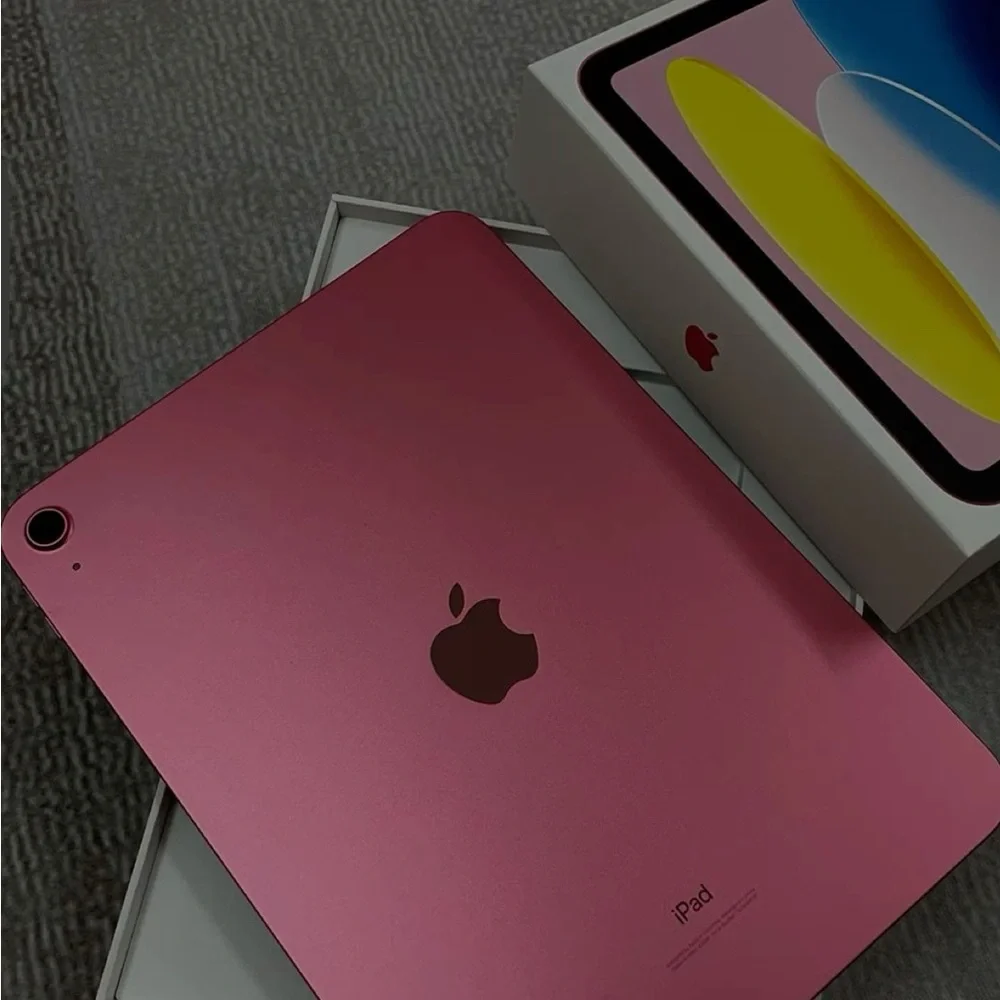Apple iPad - Vibrant Pink